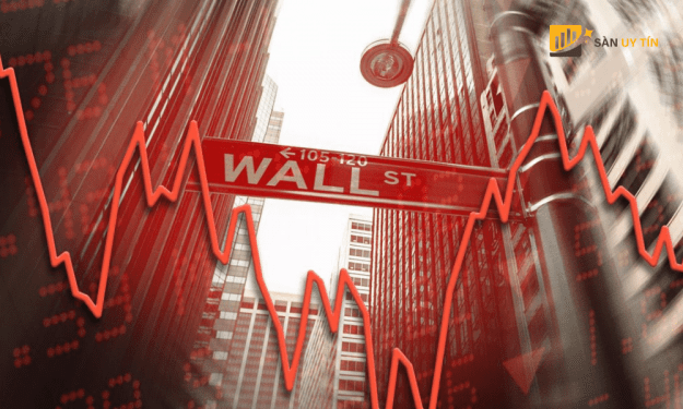 Chứng khoán Mỹ lao dốc khi khủng hoảng trần nợ tiếp tục