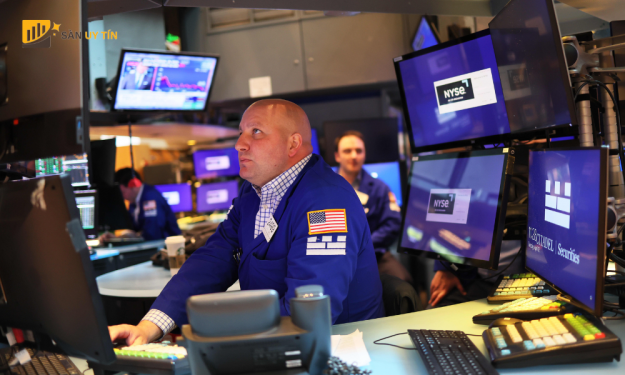 Chứng khoán trượt dốc sau khi Fed tuyên bố tăng lãi suất 0,25%