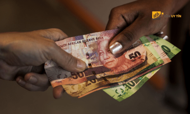 Thị trường chứng khoán tăng mạnh với tâm điểm là các cuộc đàm phán về trần nợ