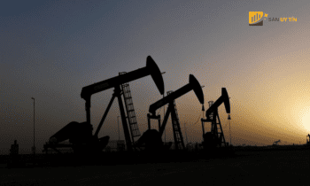 Phố Wall giảm sau khi Fitch hạ xếp hạng tín dụng của chính phủ Hoa Kỳ