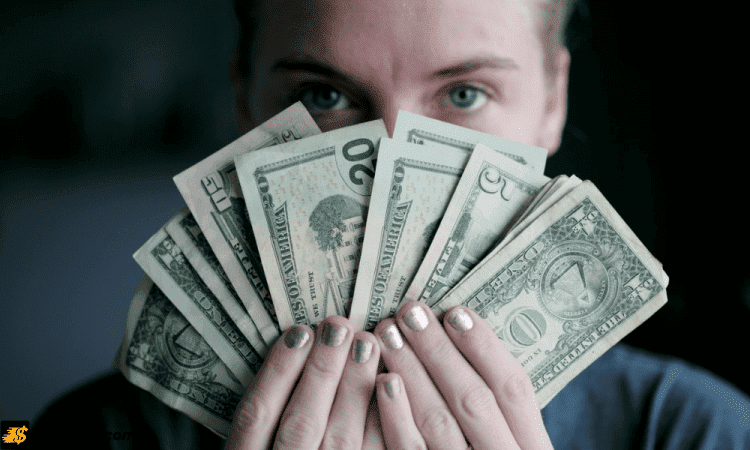 Có nên rút tiền từ Metatrader 5 hay không?