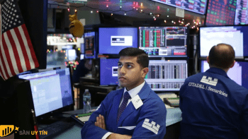 Chứng khoán Mỹ giảm nhẹ trong khi thị trường Ấn Độ có phản ứng trái chiều