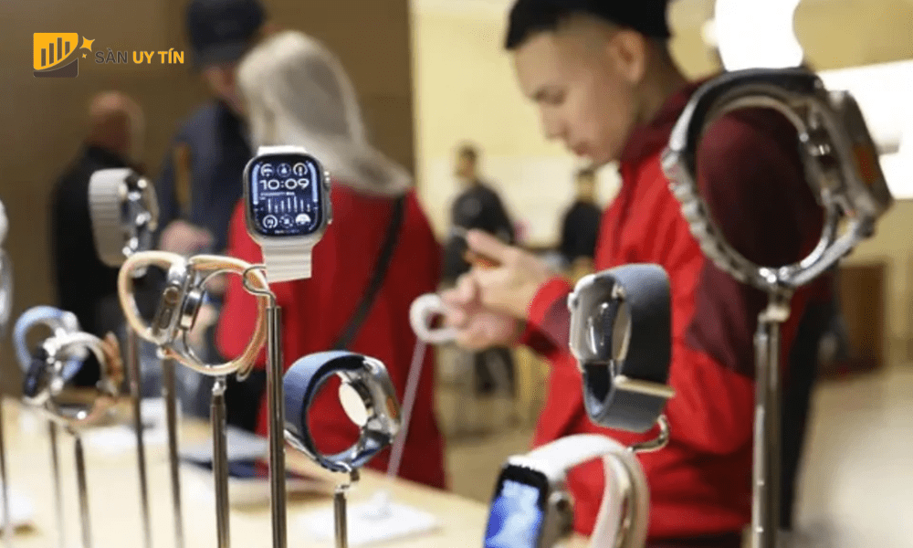 Co phieu Apple on dinh khi Apple thang kien lenh cam ban Apple Watch Series 9 va Watch Ultra 2 tai Hoa Ky