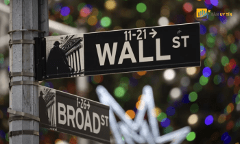 Thước đo lạm phát ưa thích của Fed hỗ trợ chứng khoán phục hồi