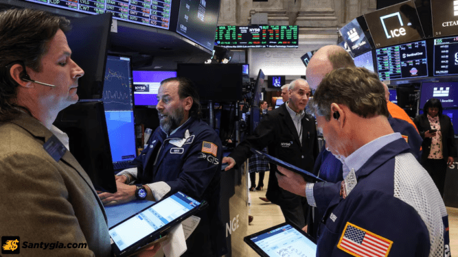 Cổ phiếu Mỹ giảm nhưng trái phiếu và đồng đô la phục hồi nhờ hy vọng giảm thuế