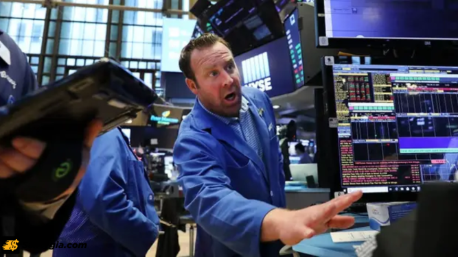 S&P 500 đóng cửa gần như không thay đổi khi thỏa thuận thương mại với EU không tạo ra được đà tăng
